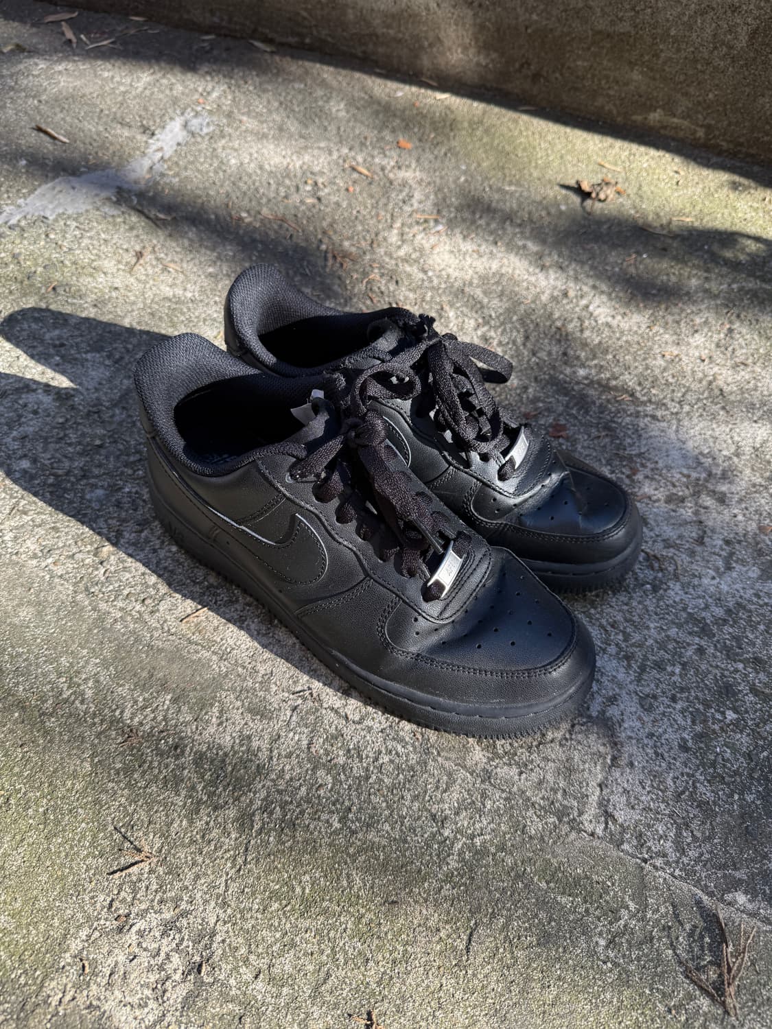 에어포스 로우 트리플블랙 250 (US7) 상품이미지1