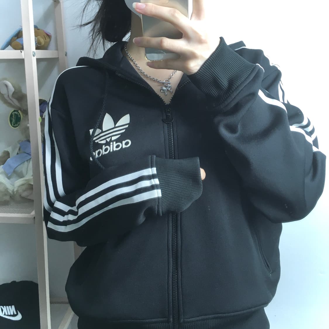 아디다스 블랙 올드스쿨 후드플락 상품이미지3