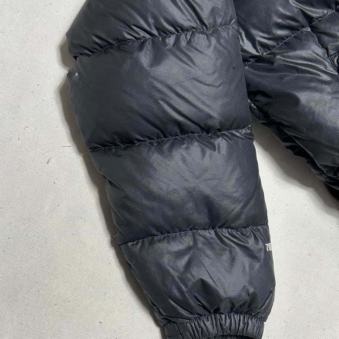 The North Face 화이트라벨 구스다운 눕시  스웨이드 배색 패딩 상품이미지7