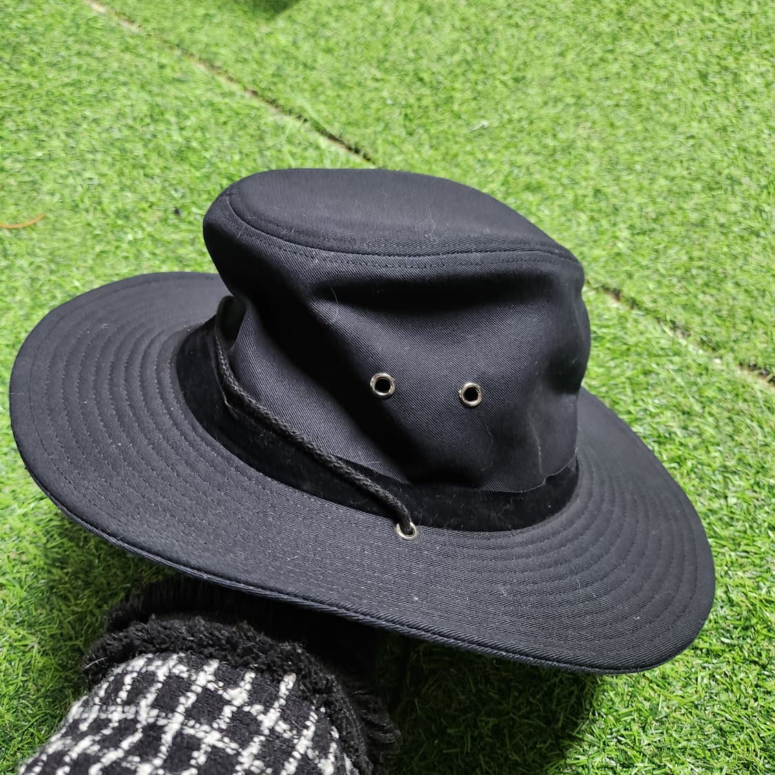 고프코어 블랙 사파리햇 🖤 스트랩 포인트 유니섹스 상품이미지4