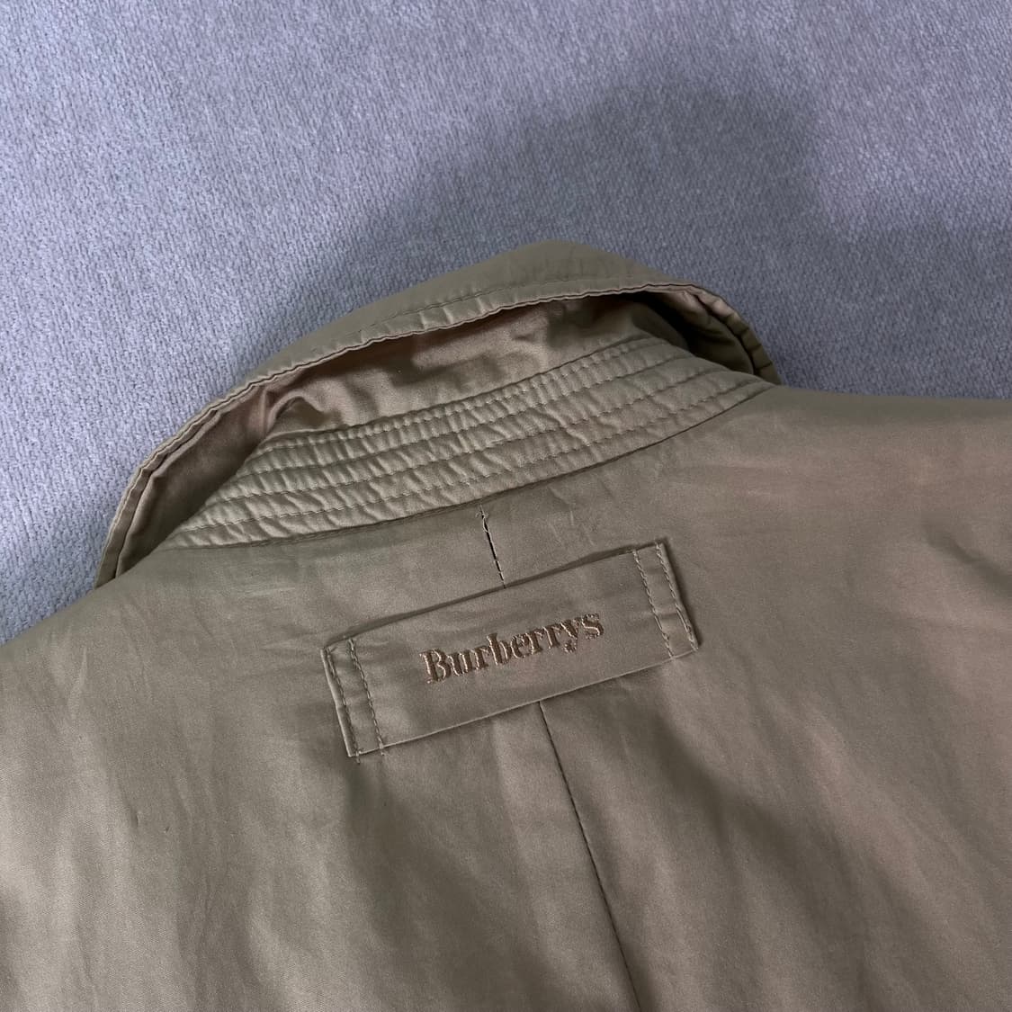 100 버버리 사파리 누빔 헌팅 자켓 상품이미지8