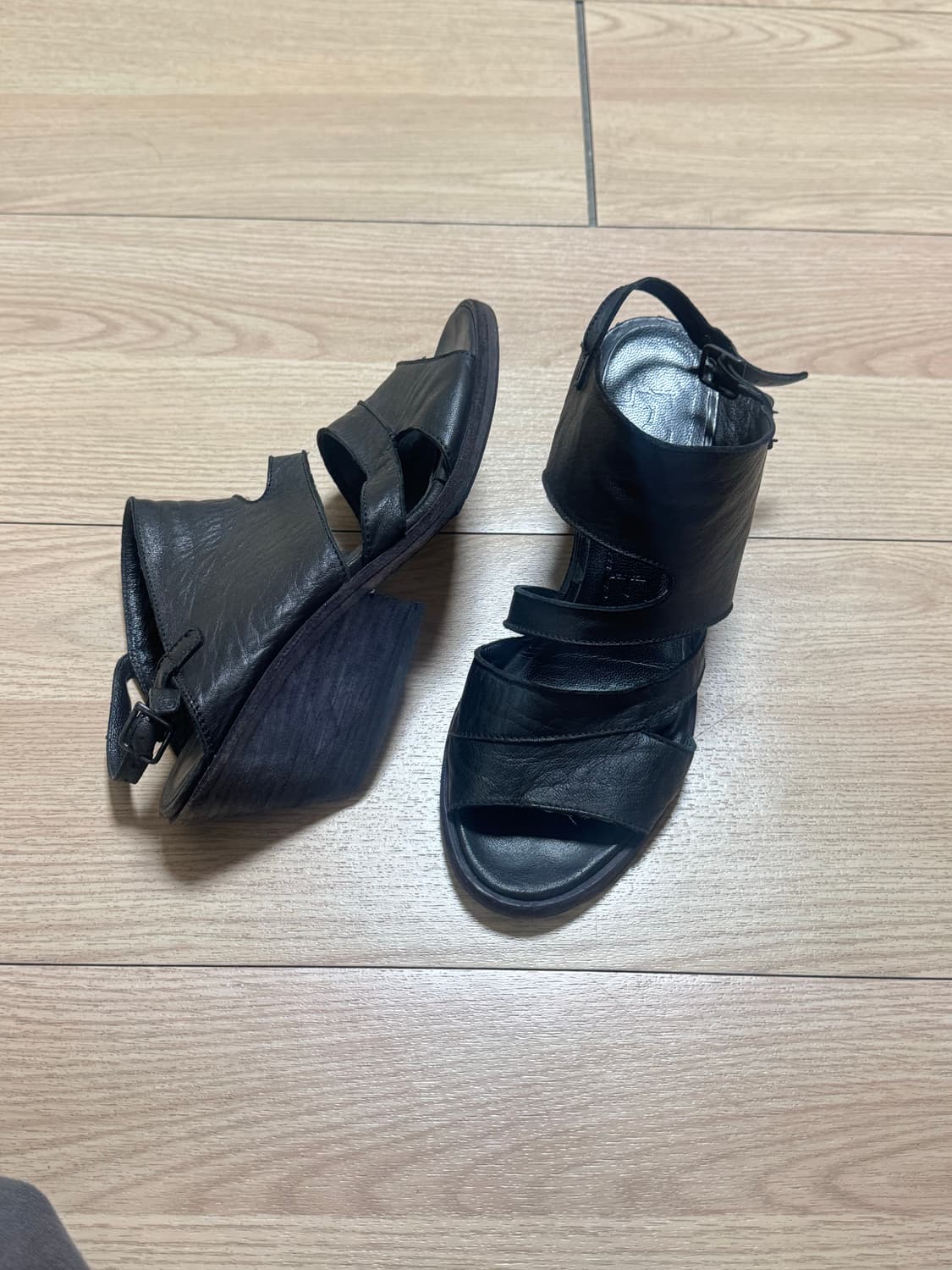 가죽샌달 235 상품이미지1