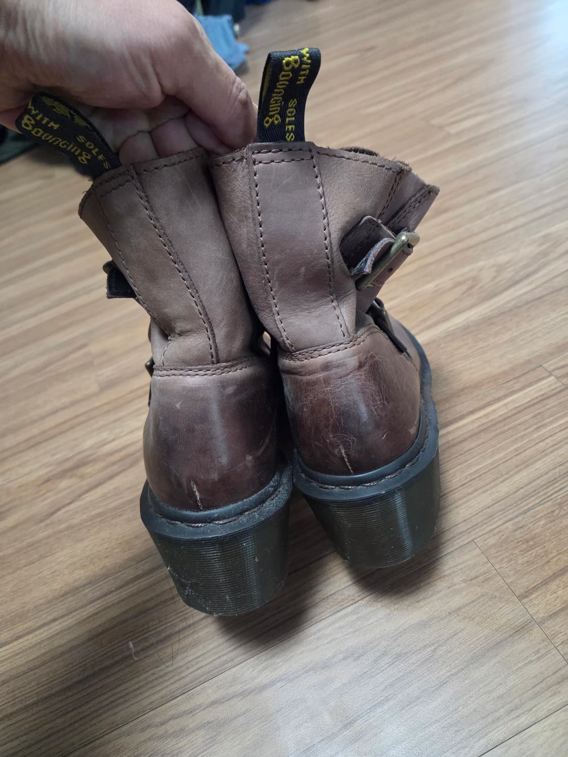 닥터마틴 엔지니어 부츠 UK6(250) 상품이미지3