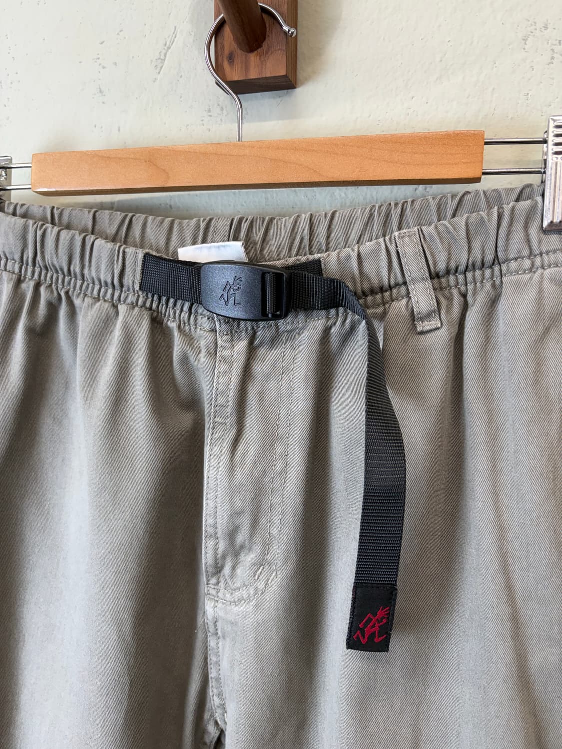 그라미치 스트레이트 팬츠 카키 상품이미지5