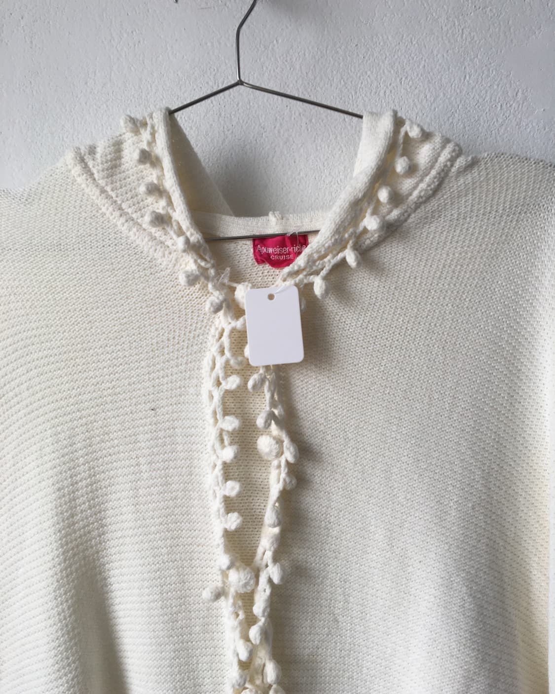 Pom pom point hood cape 상품이미지5