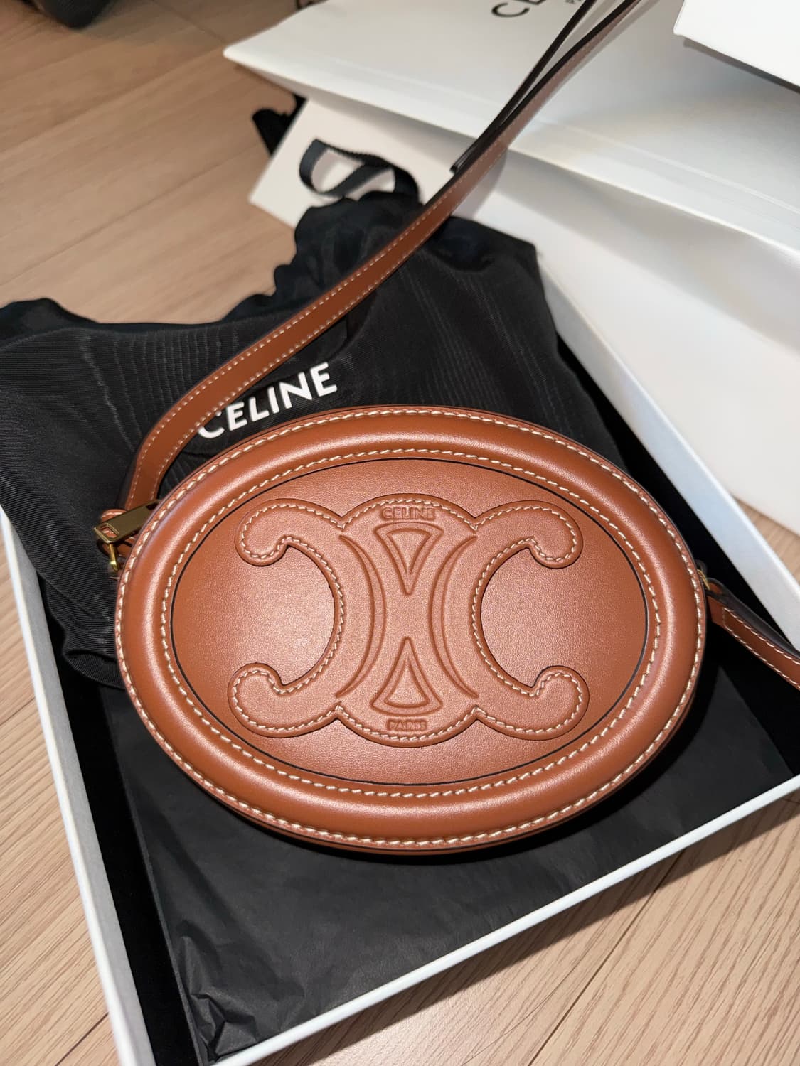 셀린느 오벌펄스 미니 상품이미지1