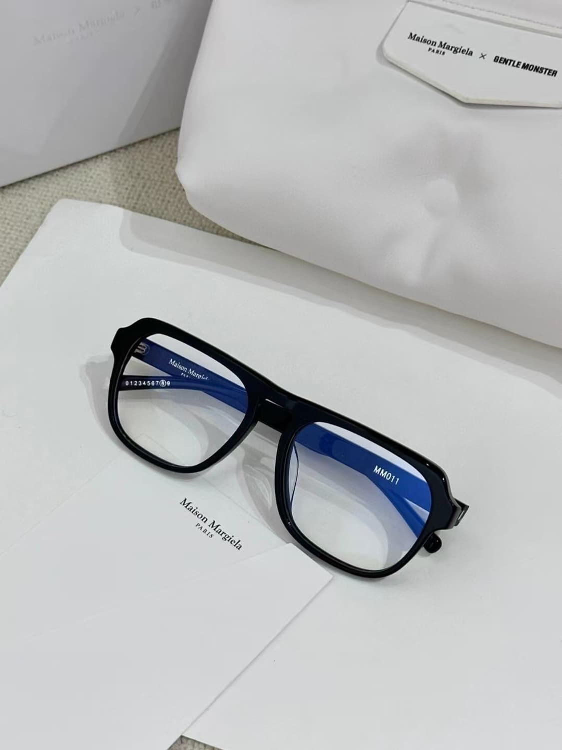 (정품)젠틀몬스터x메종마르지엘라 MM011 01 패션안경
 상품이미지2