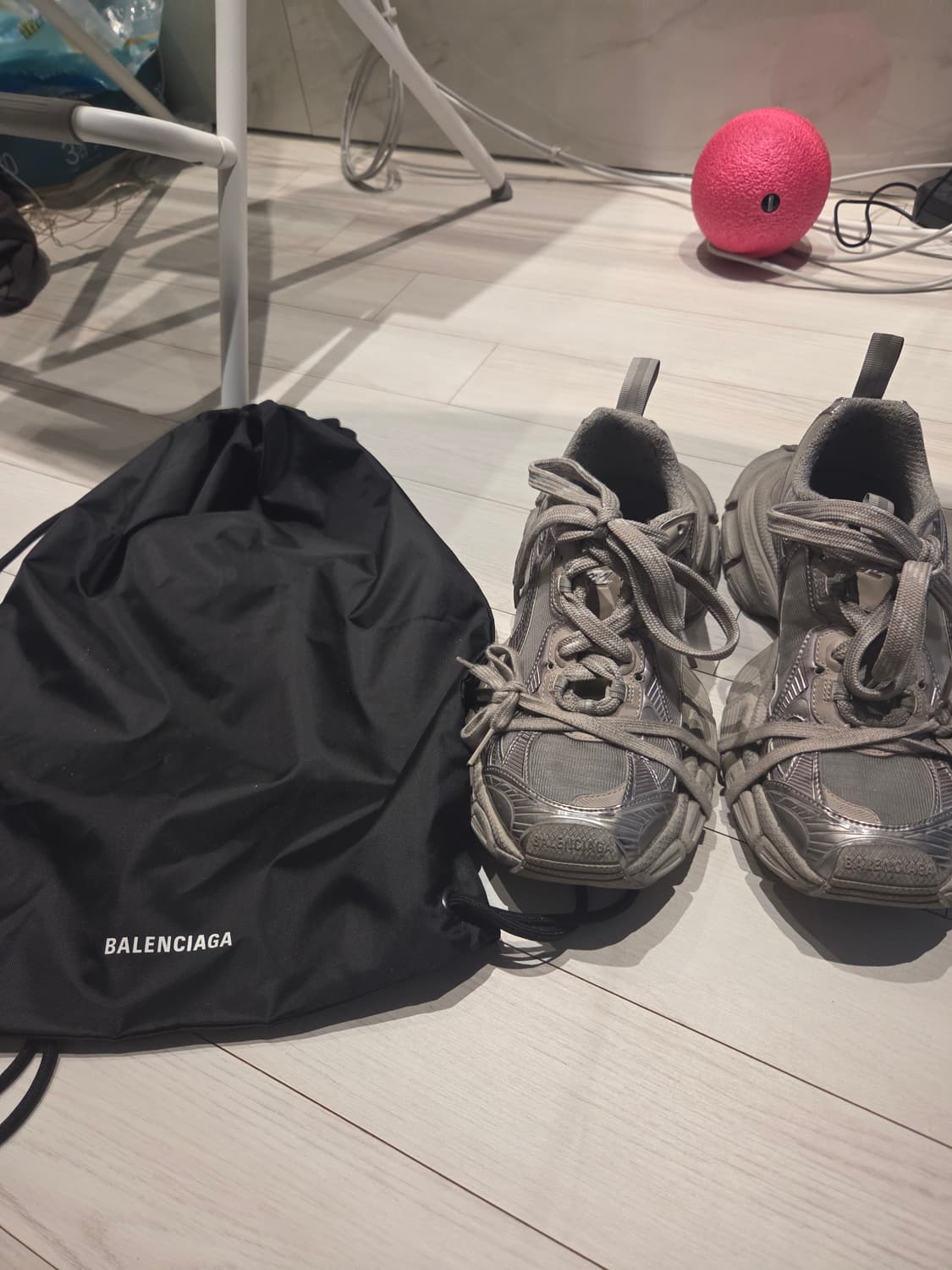 발렌시아가 3xl 그레이 40사이즈 상품이미지1