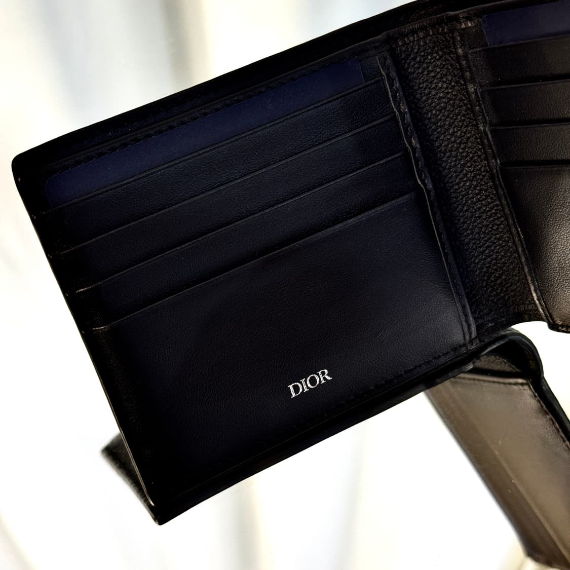 [정품] 디올 그래피티 레더 반지갑 2ESBH027FLG 상품이미지5
