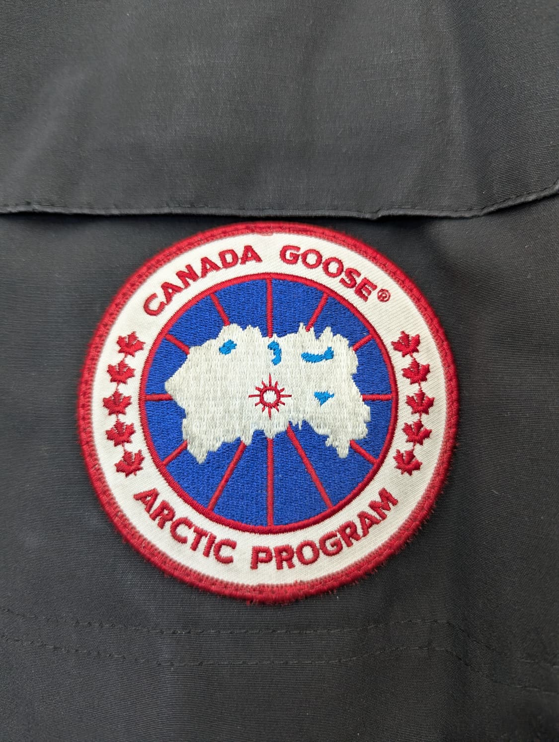 캐나다구스 블랙 패딩 점퍼 상품이미지3