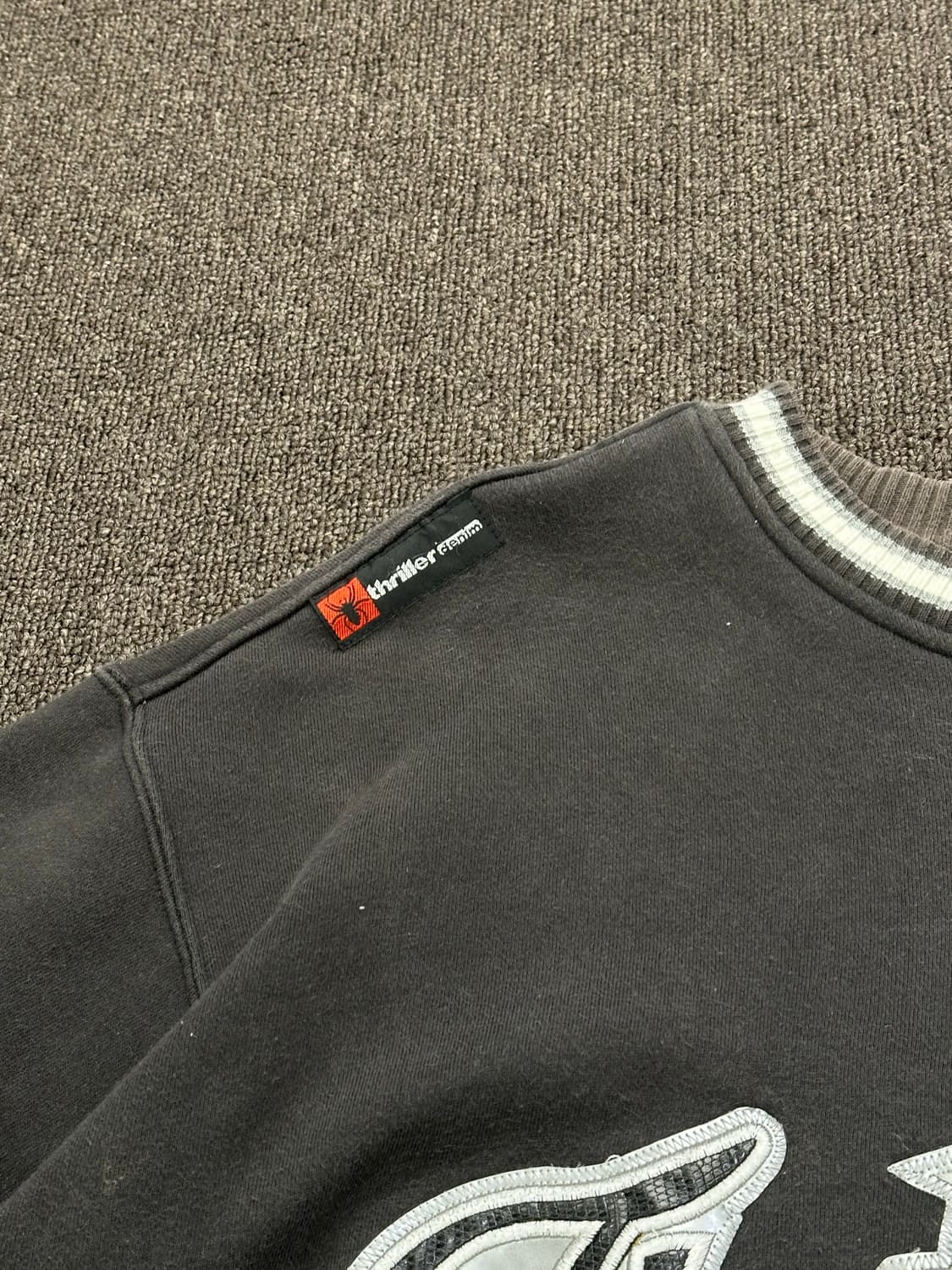 M)빈티지 빅패치 로고 오버핏 스웻셔츠 상품이미지4