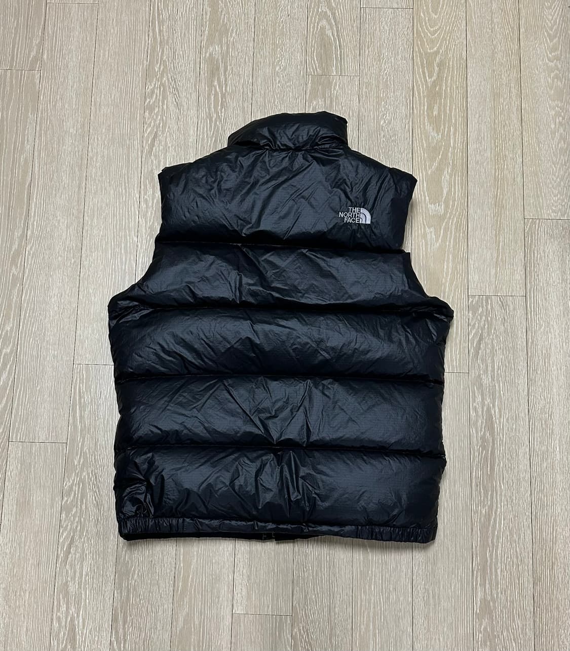 노스페이스 700 유광 패딩 조끼 100 상품이미지2