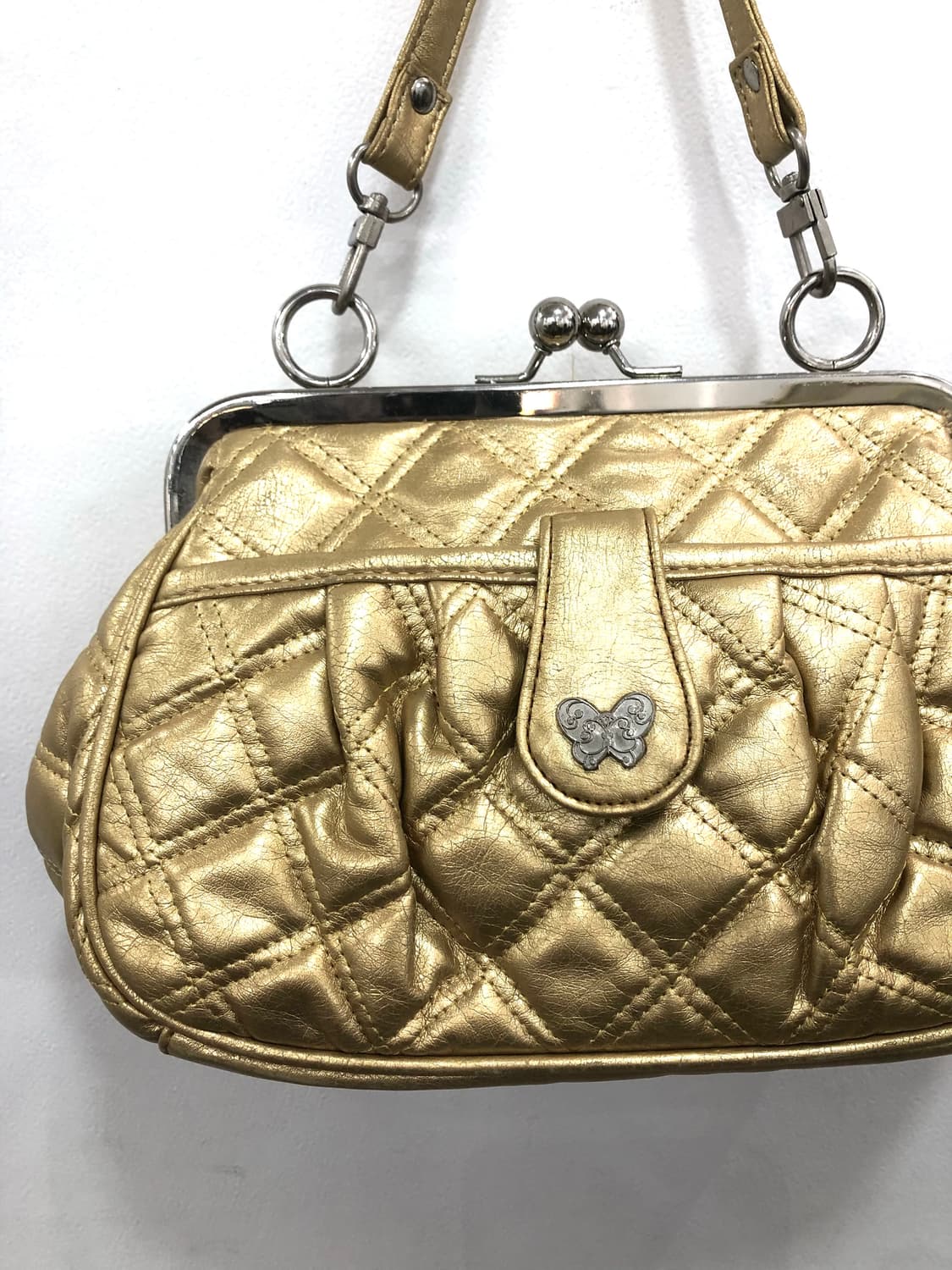 gold butterfly charm hand bag 상품이미지5