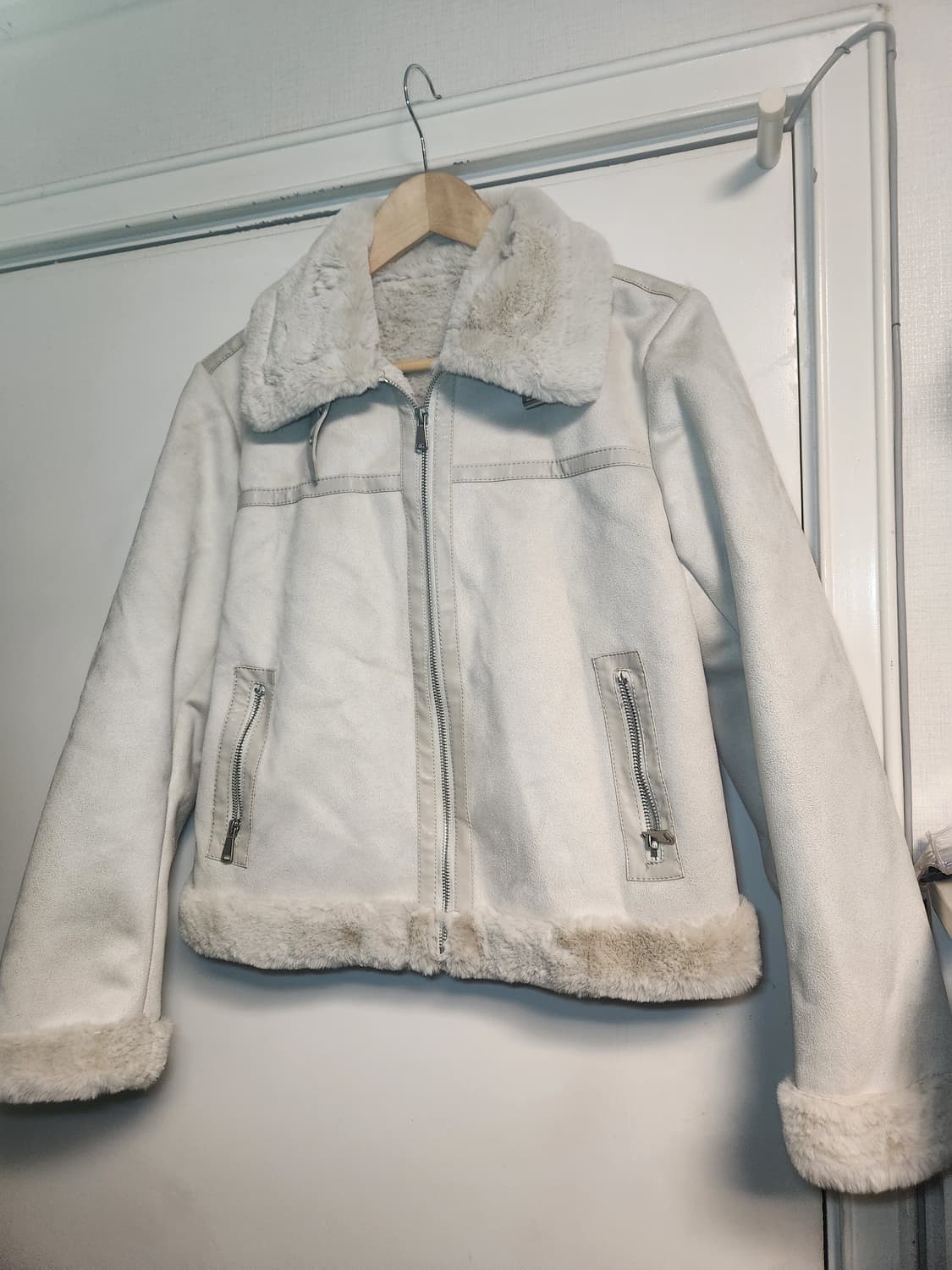 스파오 스웨이드 무스탕 S 상품이미지1