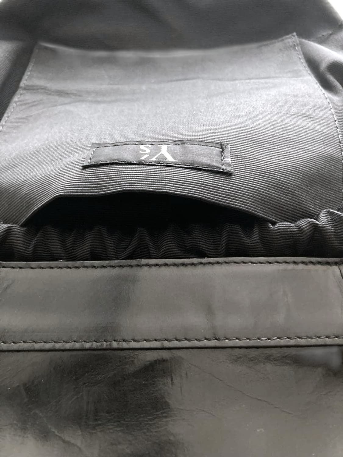 요지 야마모토 와이즈 소가죽 드로스트링 핸드백 상품이미지8