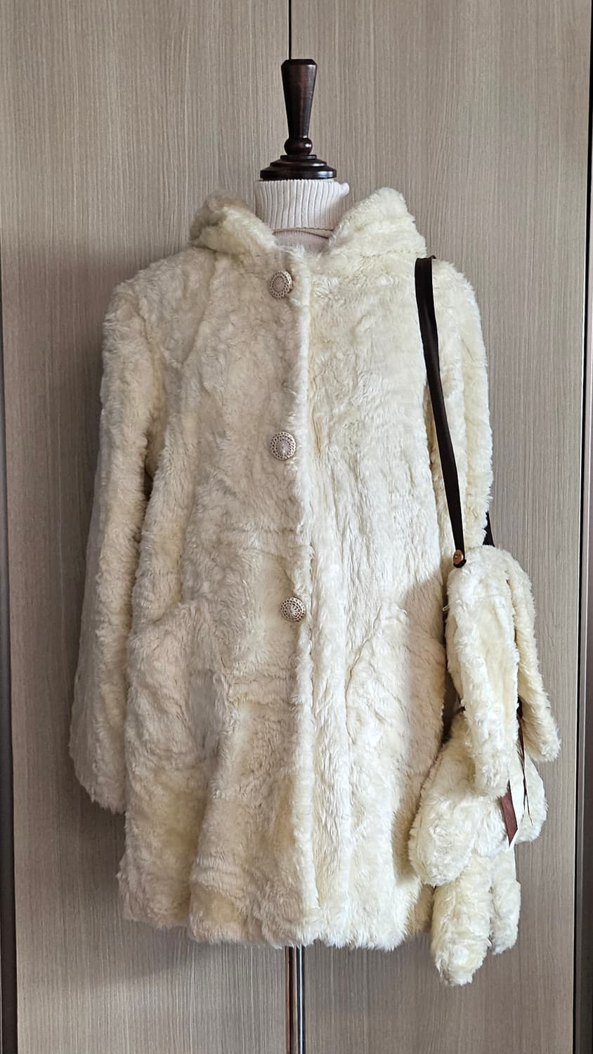 [희귀템] 판교 아브뉴프랑 정품 토끼퍼 코트｜엘로 아이보리 퍼코트 + 인 상품이미지6