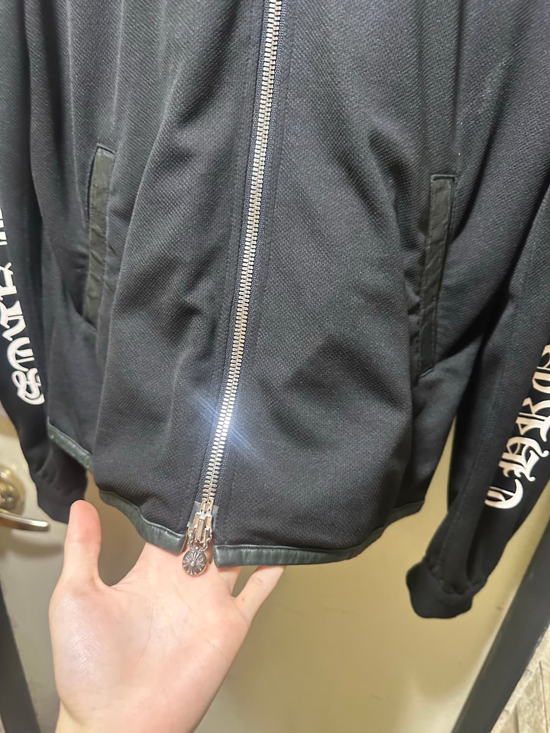 크롬하츠 홀스슈 대거 메쉬 트랙탑 집업 자켓 상품이미지3