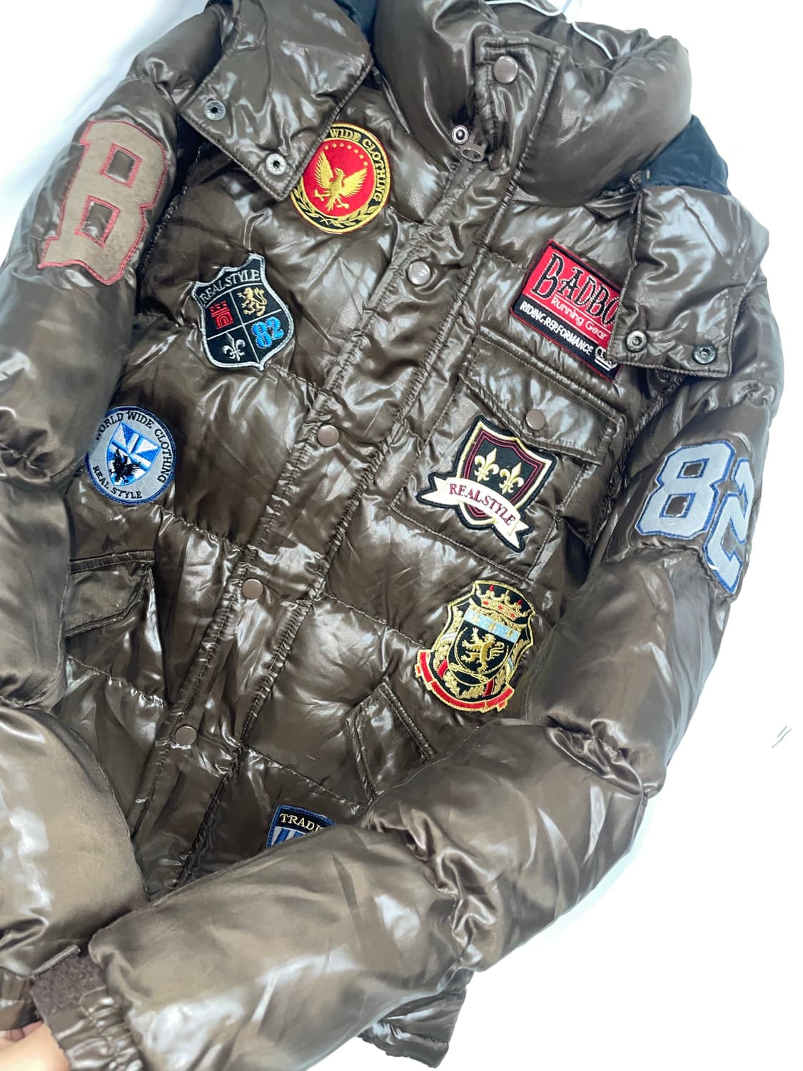 배드보이 초코브라운 힙패치 후드패딩 상품이미지7