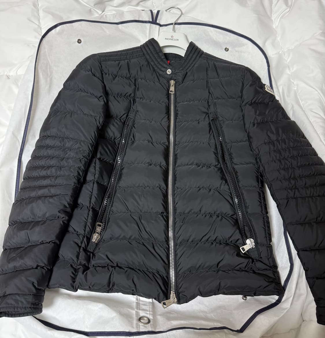 몽클레어 패딩 상품이미지1