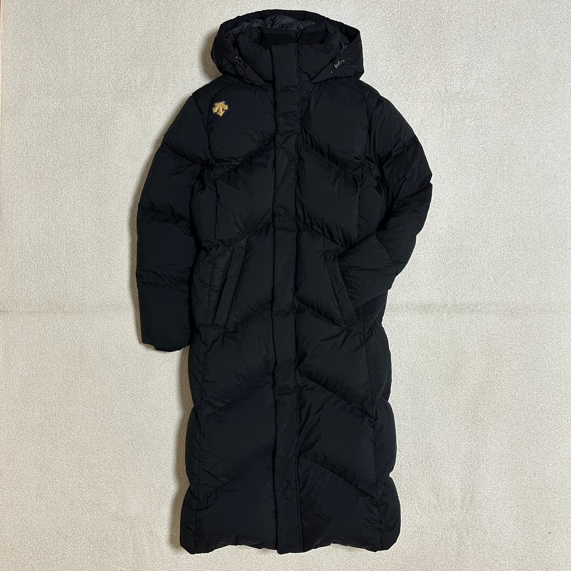 데상트 남녀공용 덕다운 롱패딩 상품이미지1