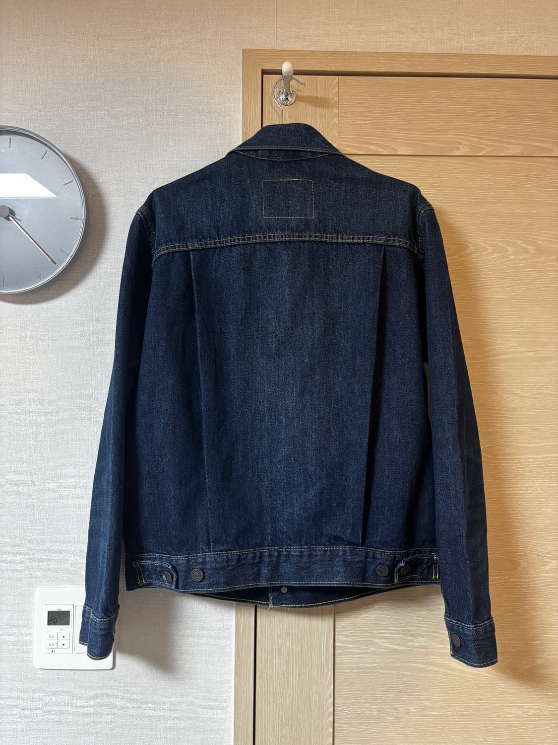 택포/실착1회) 리바이스 릴렉스드 중청 타입2 데님 트러커 자켓 상품이미지2