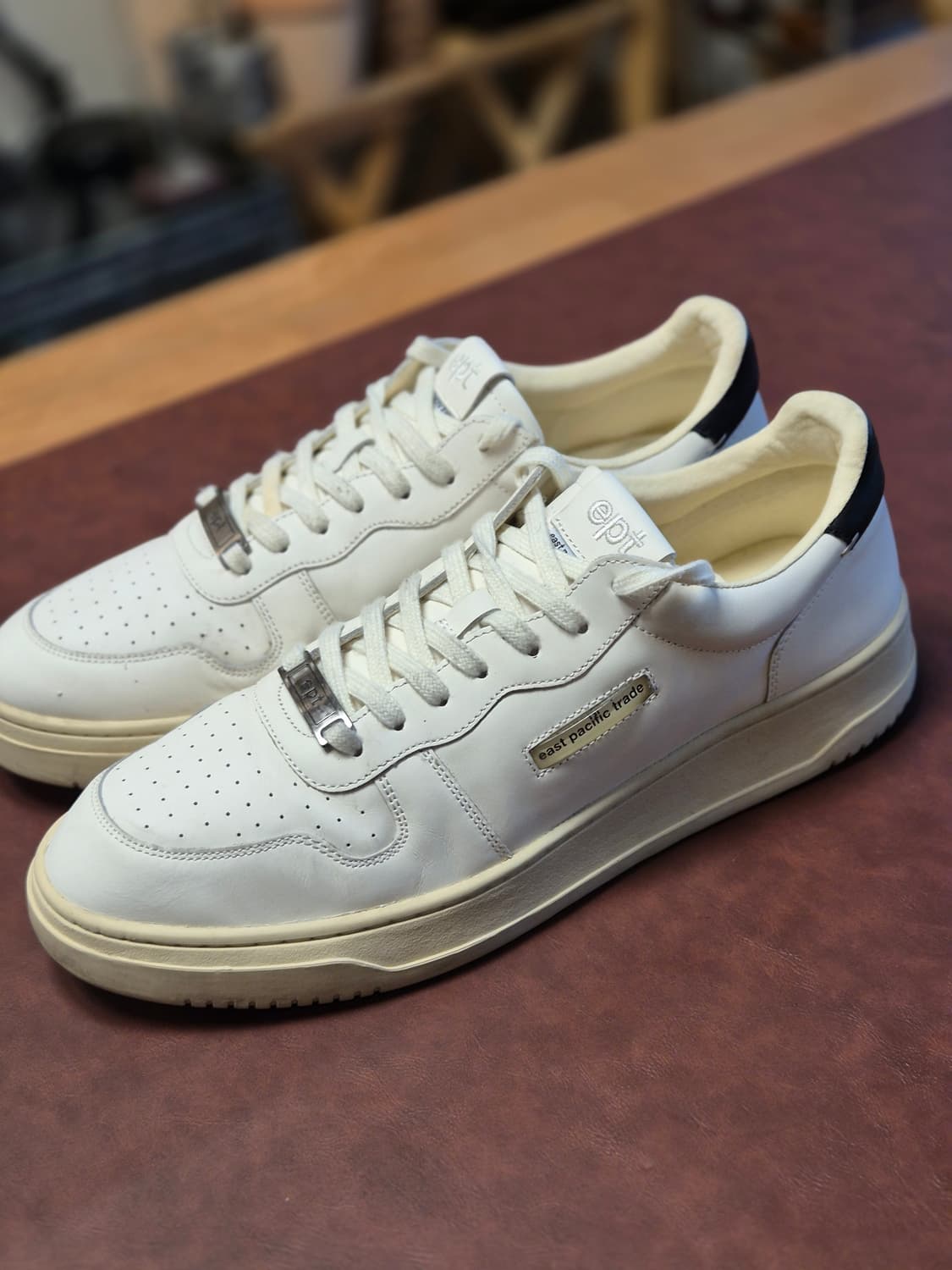 실착용1회 295-300(10.5) 이피티 코트 오프화이트  상품이미지4