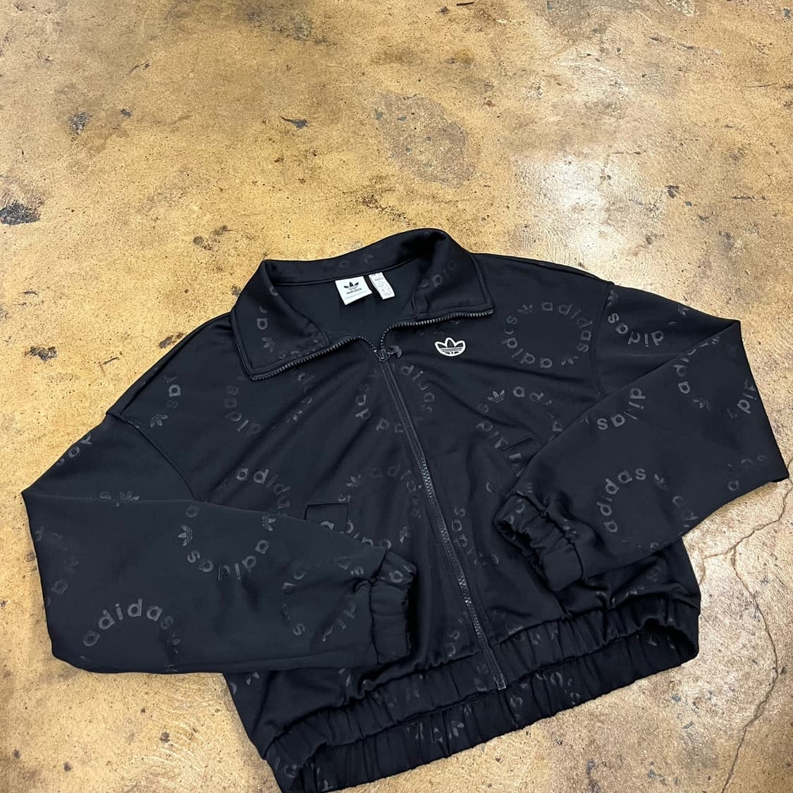 아디다스 패턴 리폼 크롭 져지 트랙탑 상품이미지1