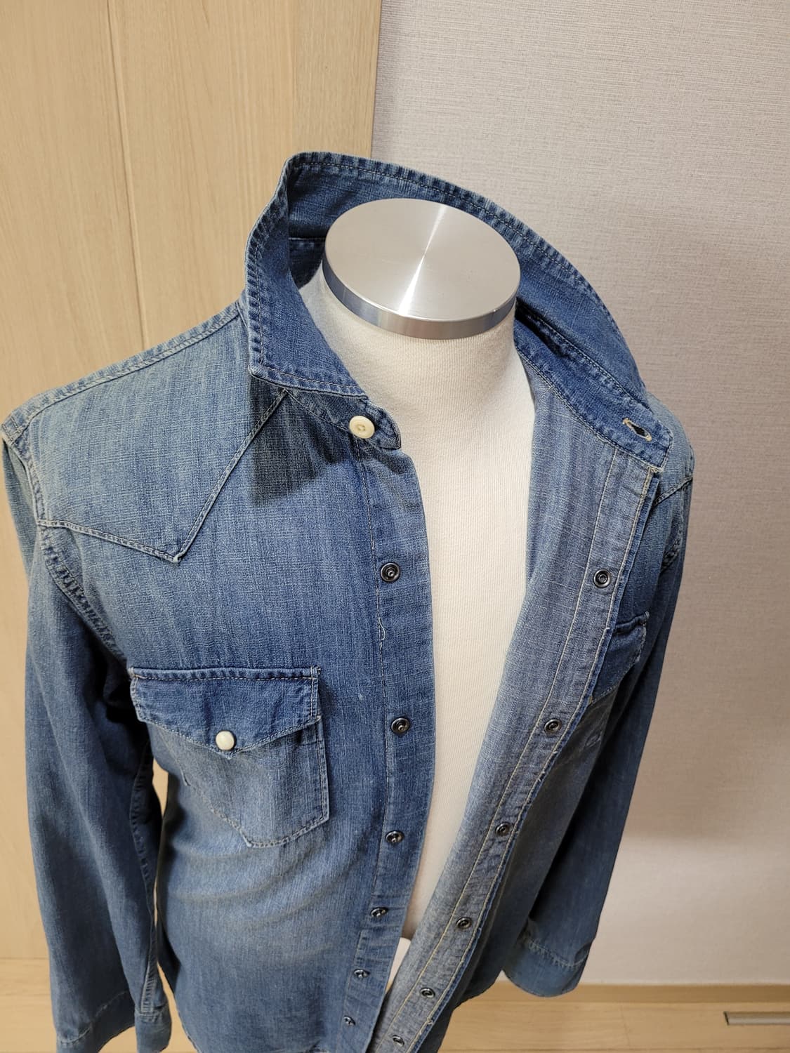 후아유 WHO.A.U 남자 웨스턴 데님 셔츠 L 블루 상품이미지6