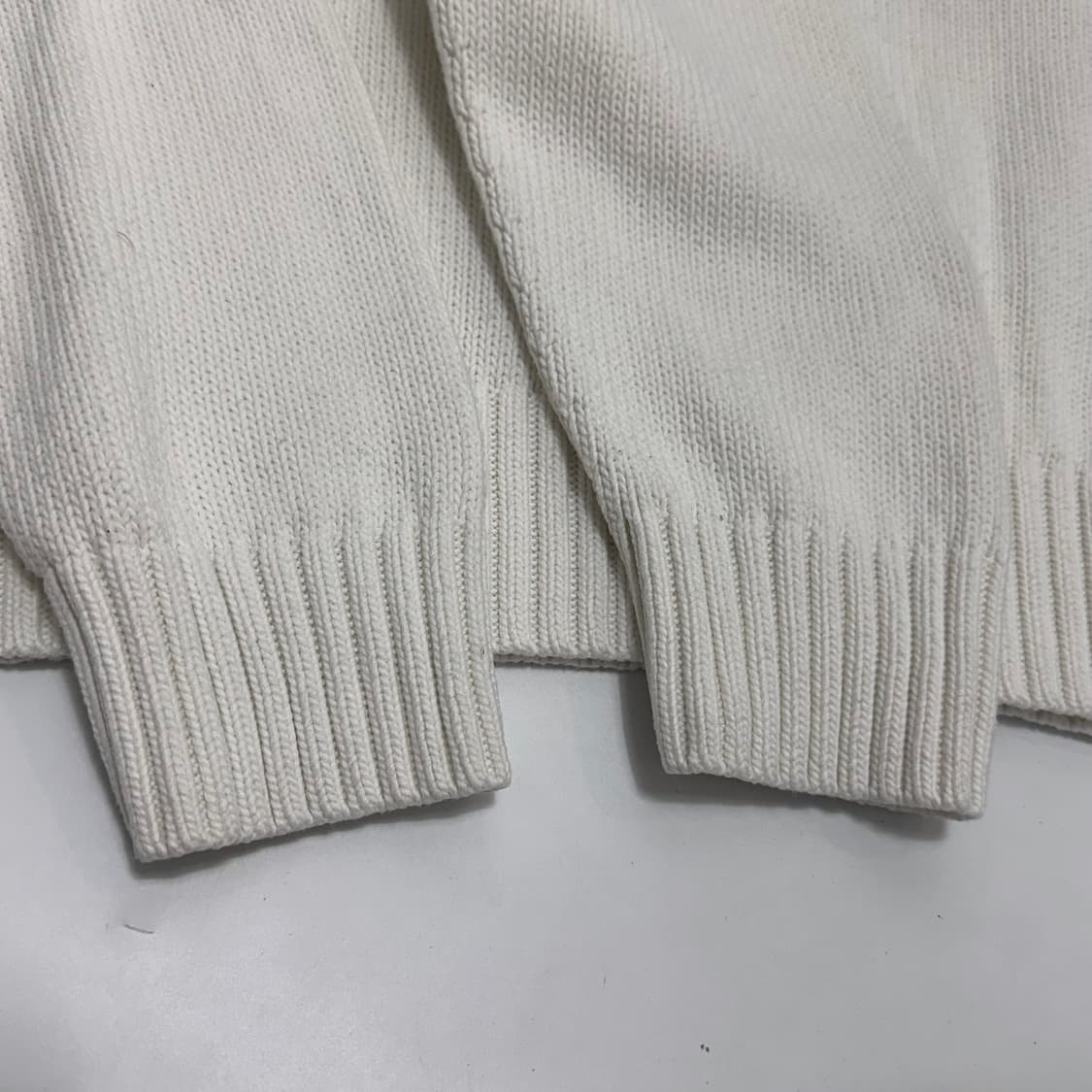 폴로 브이넥 니트 상품이미지4