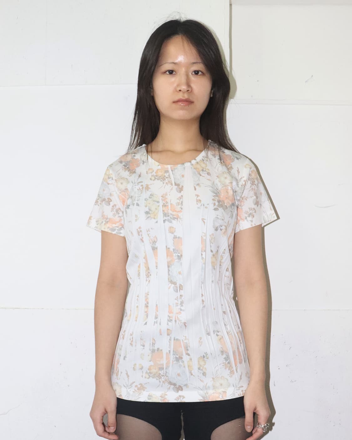 요시키 히시누마 플라워 패턴 플리티드 탑 상품이미지1