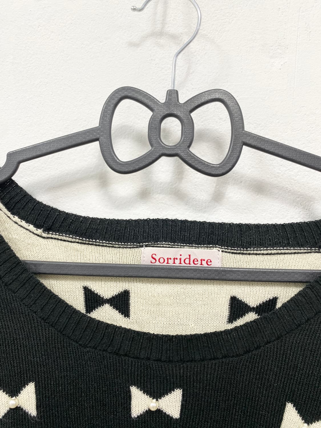 [SORRIDERE] 소리데레 로걀 리본 원숄더 니트 상품이미지6