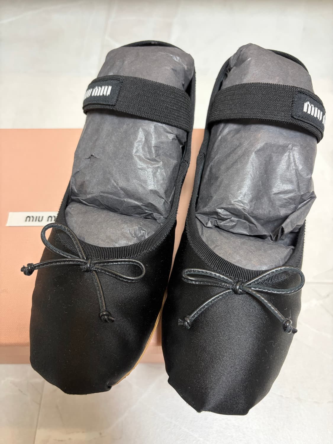 미우미우 사틴 발레리나 36.5 상품이미지2