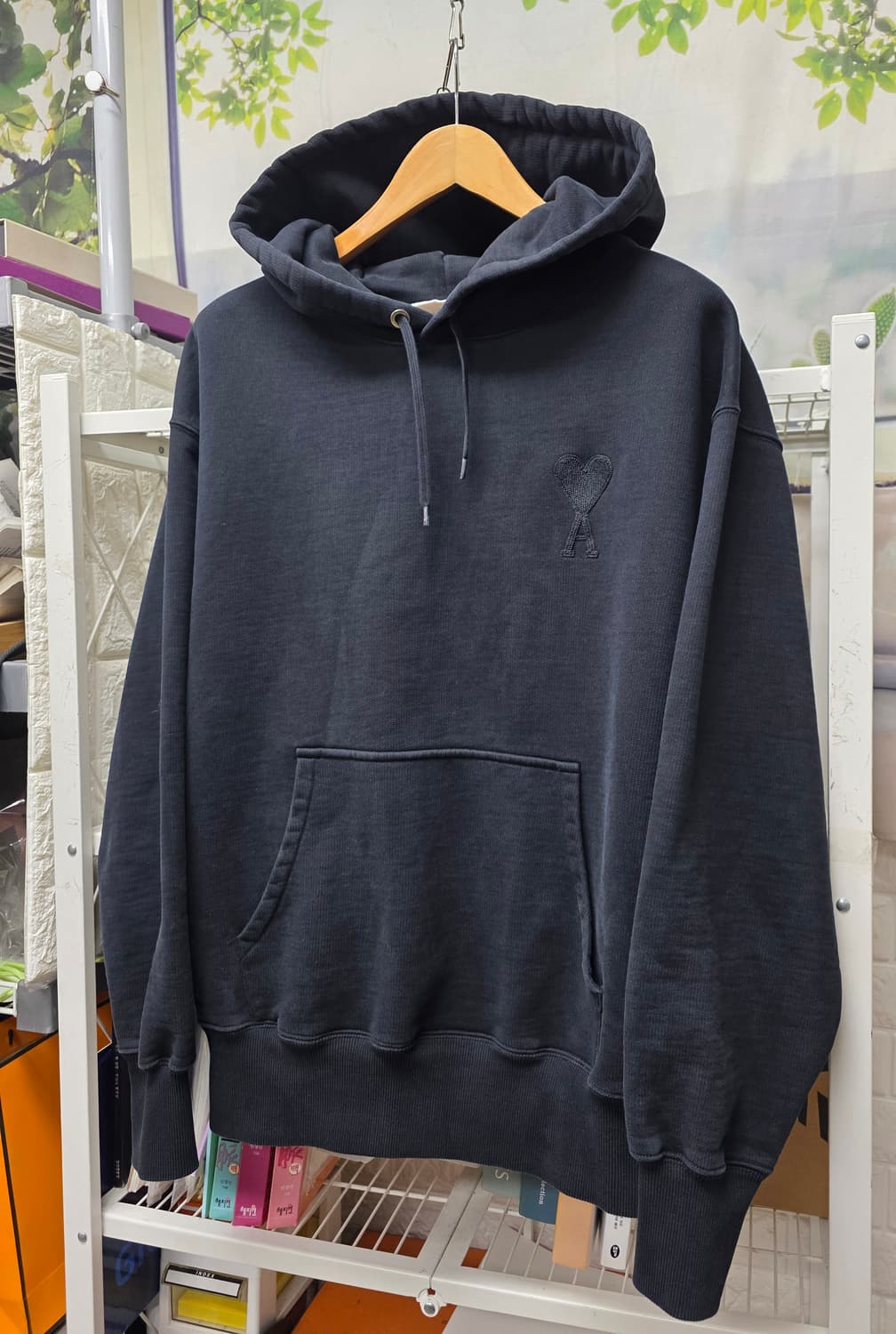 아미 남성 후드티 100 블랙 하트 로고 자수 후드티 MM25 상품이미지2