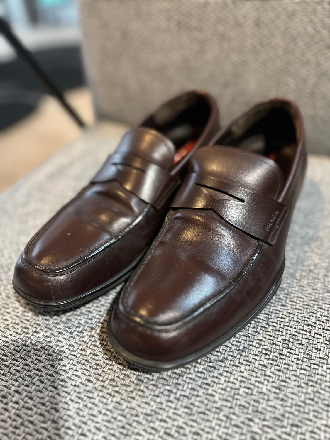 프라다 다크 브라운 로퍼 상품이미지1