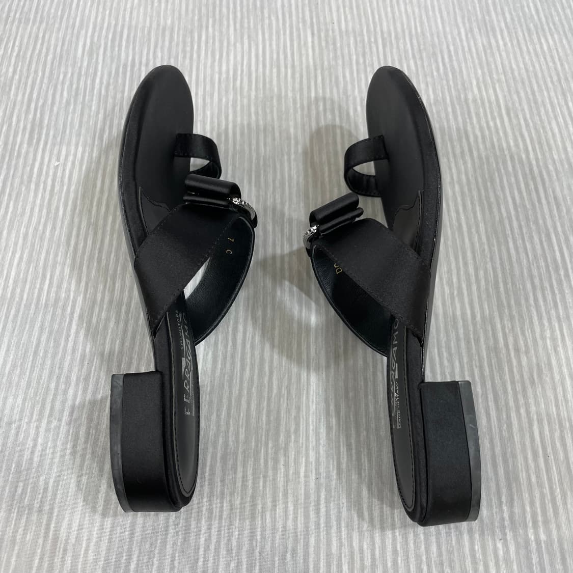 674) 페라가모 바라 보우 슬라이드 샌들 235mm 상품이미지6
