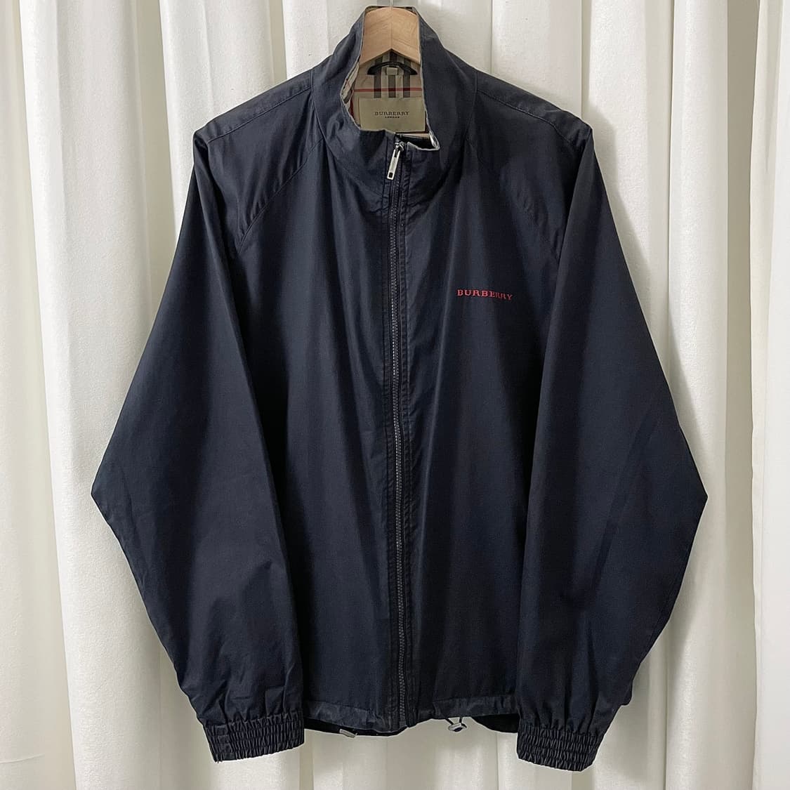 버버리 네이비 오리지널 체크 안감 자켓 상품이미지2