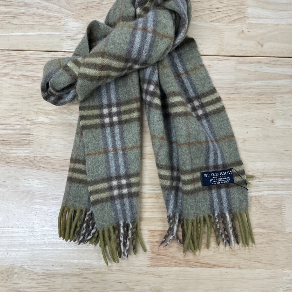버버리 정품 캐시미어 머플러 카키 상품이미지2