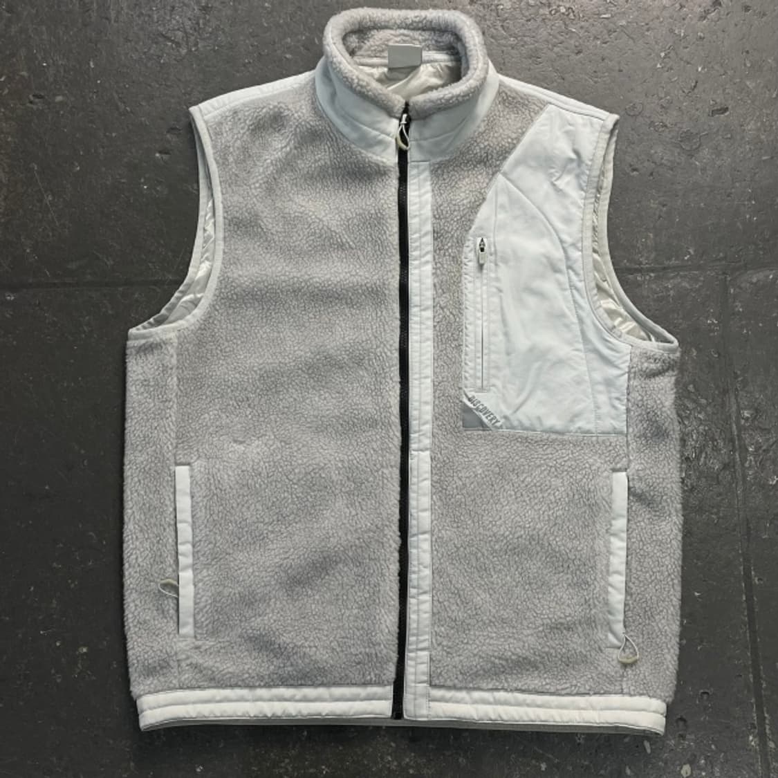 105 디스커버리 후리스 조끼 상품이미지1