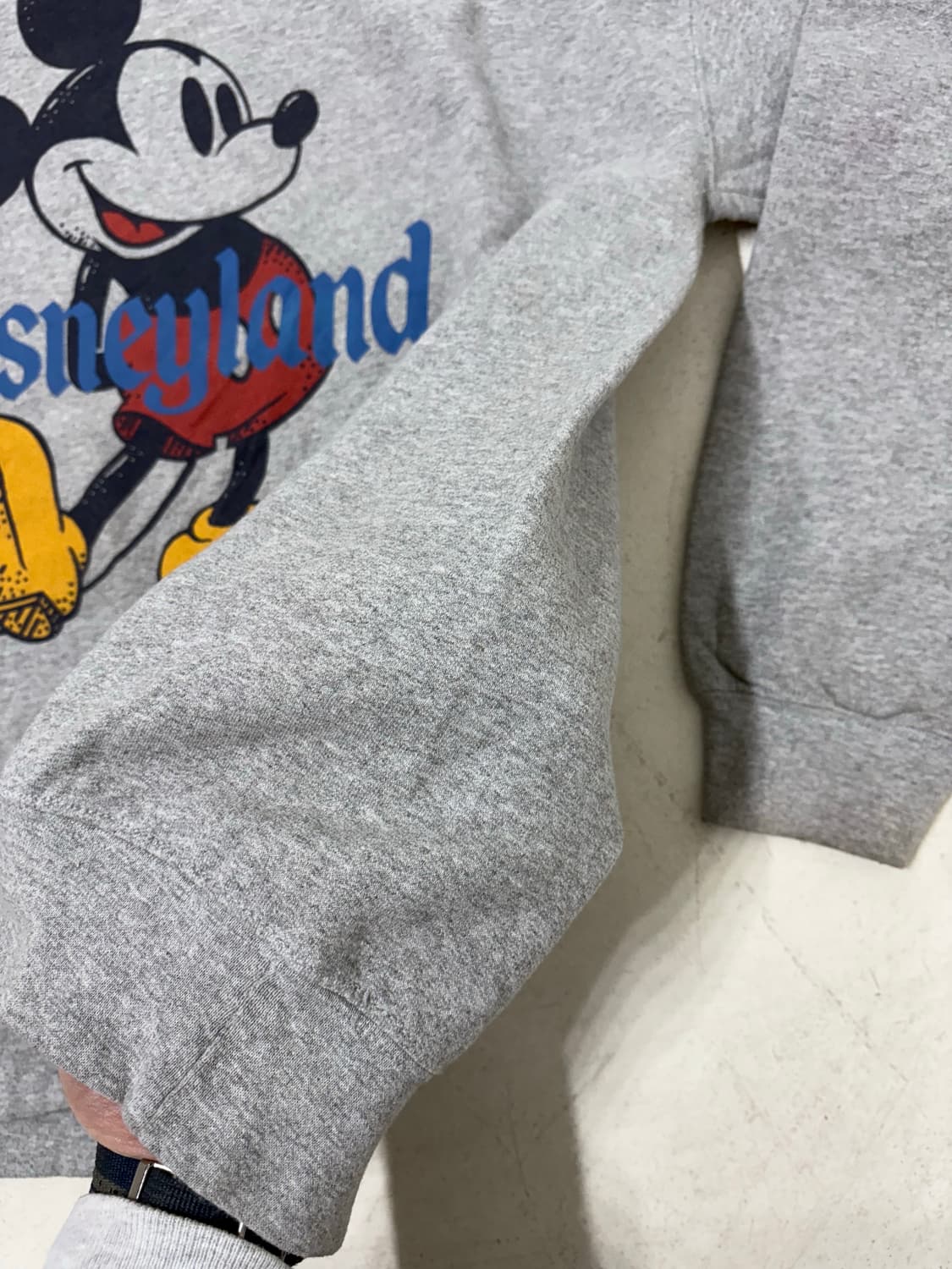90-00's Disney Mickey   Sweatshirt. 상품이미지4