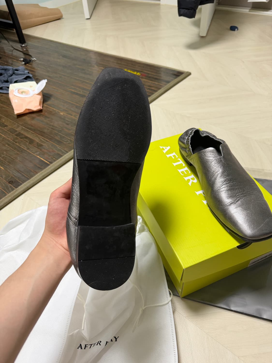 애프터프레이 비전 스퀘어 밴딩 로퍼 실버(43) 상품이미지3