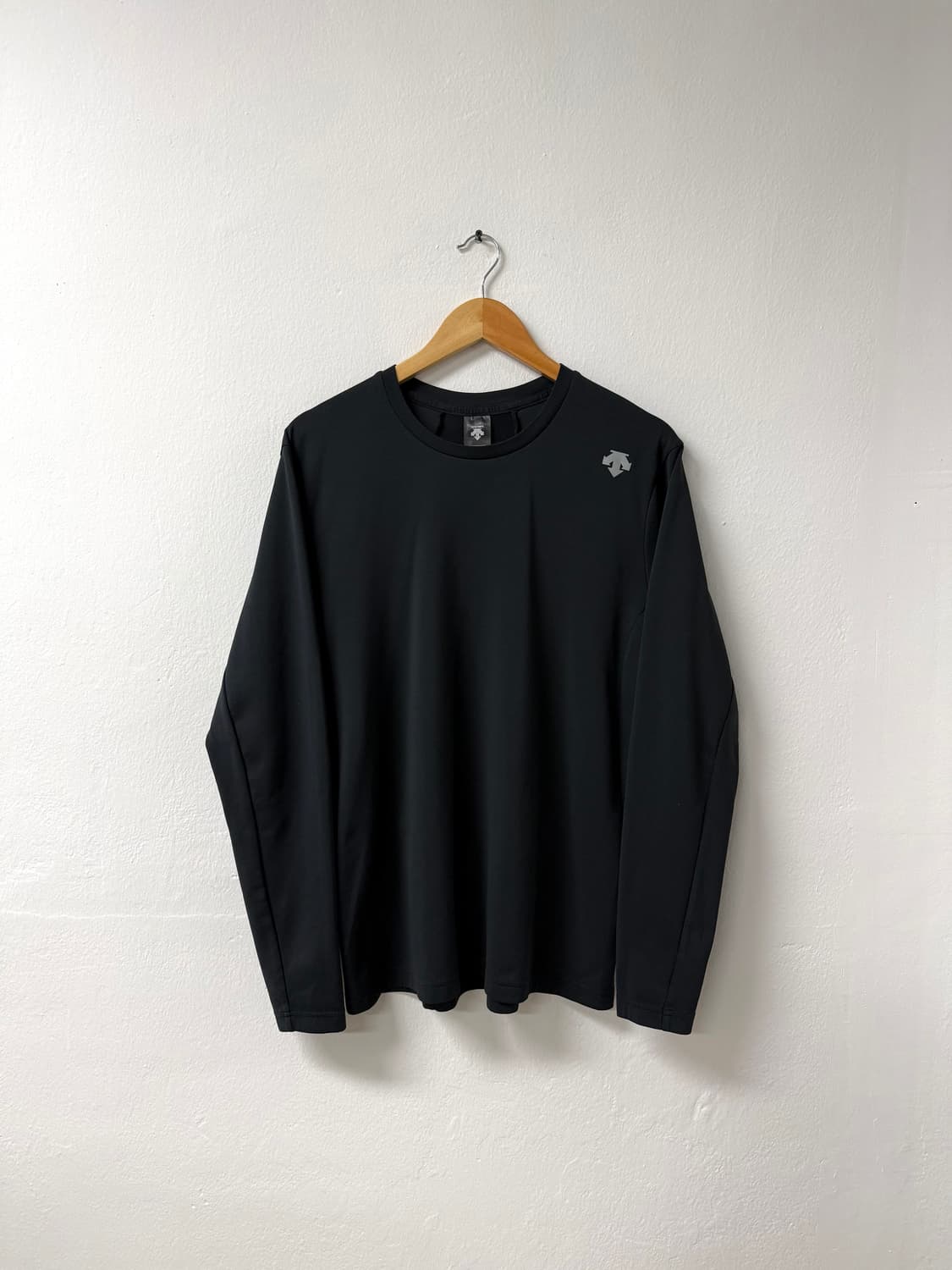 100~105사이즈 남성 데상트 러닝 트레이닝 긴팔티셔츠 상품이미지1