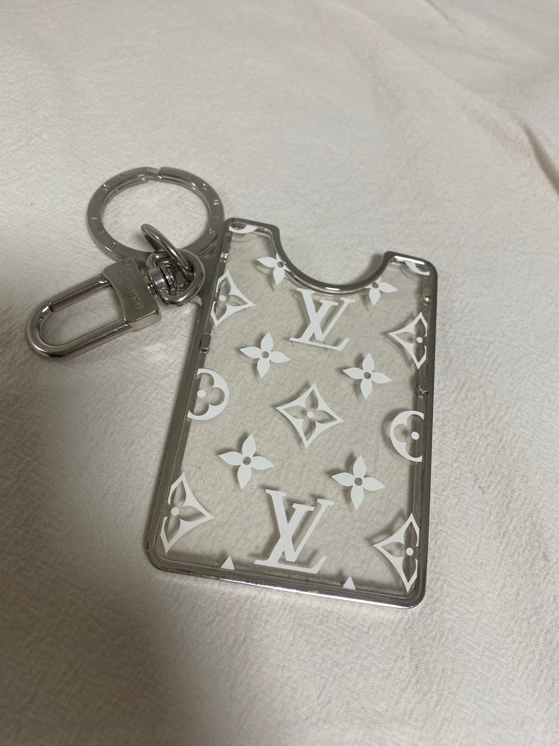 루이비통 버질 아블로 프리즘 ID 키링 상품이미지2