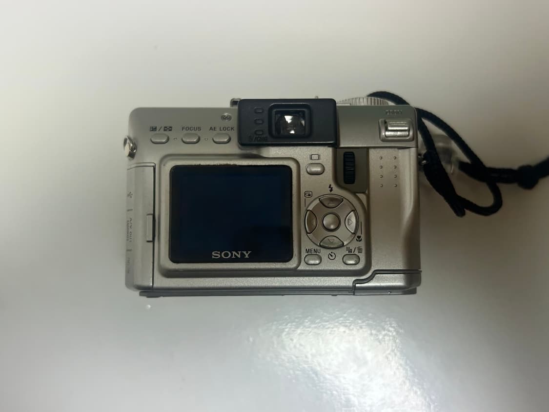소니 사이버샷 dsc v1 상품이미지3
