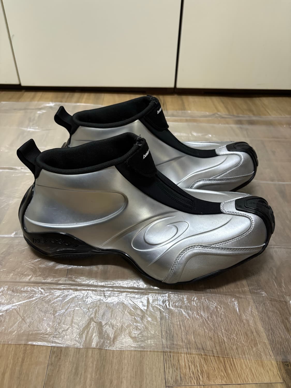 [41] 발렌시아가 바스켓볼 슈즈 팝니다 상품이미지4