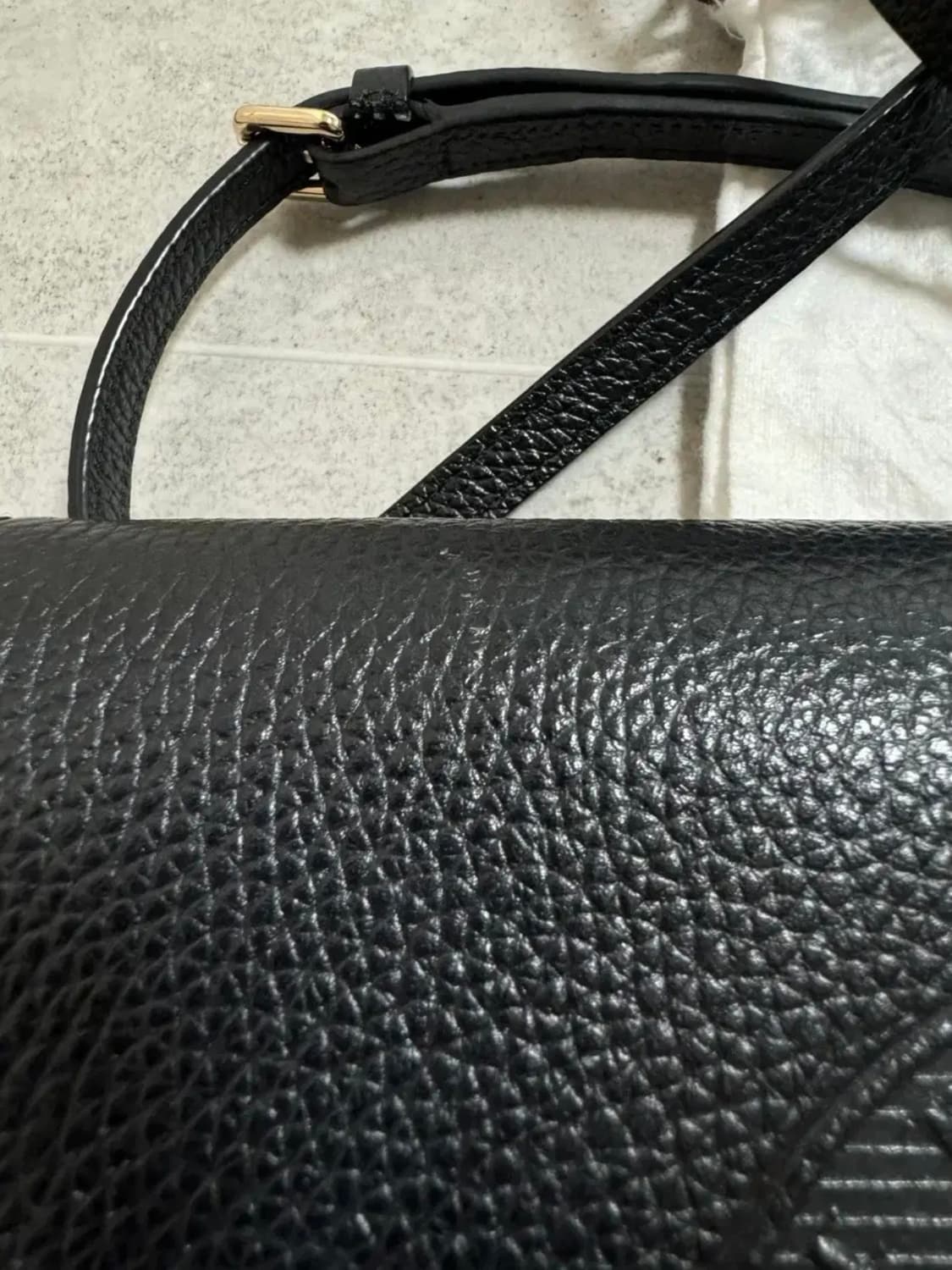 메트로시티 크로스백 상품이미지3