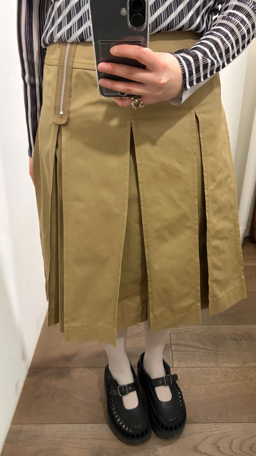 Zipper Detail Pleats Skirt 상품이미지4