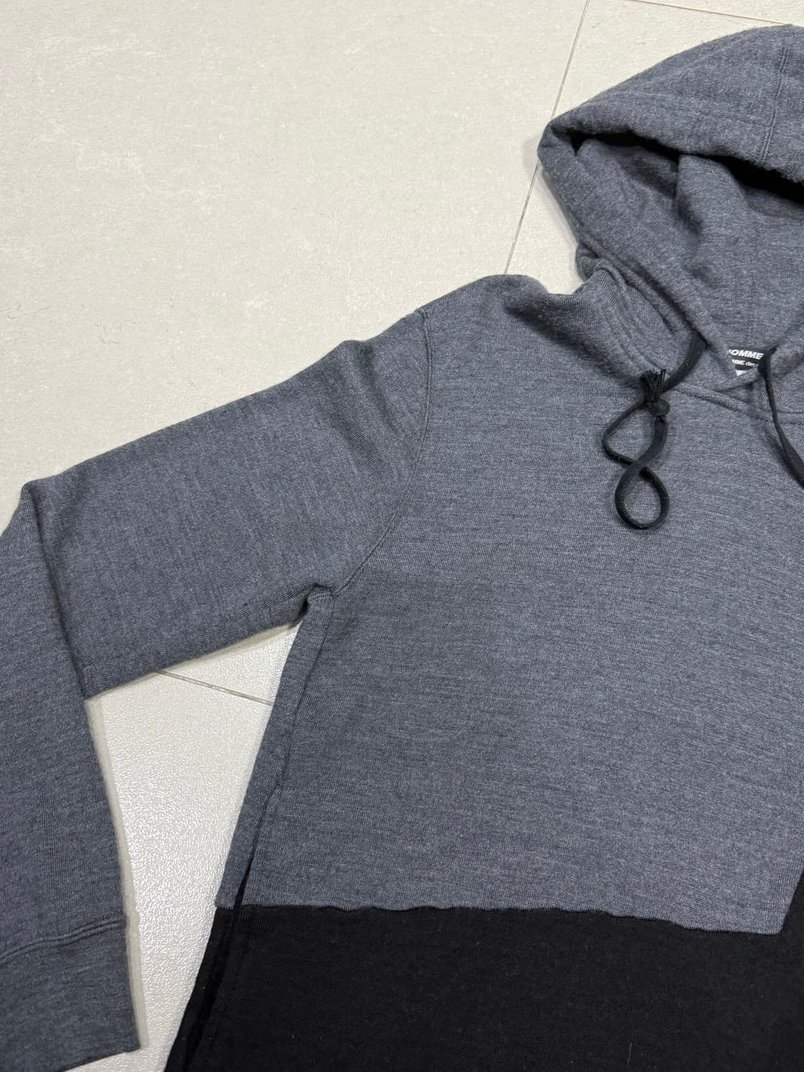 2021 꼼데가르송 해체주의 울 후드티 스웨터 상품이미지2