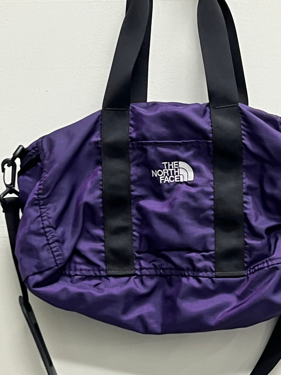노스페이스 나일론 숄더백 퍼플 상품이미지3