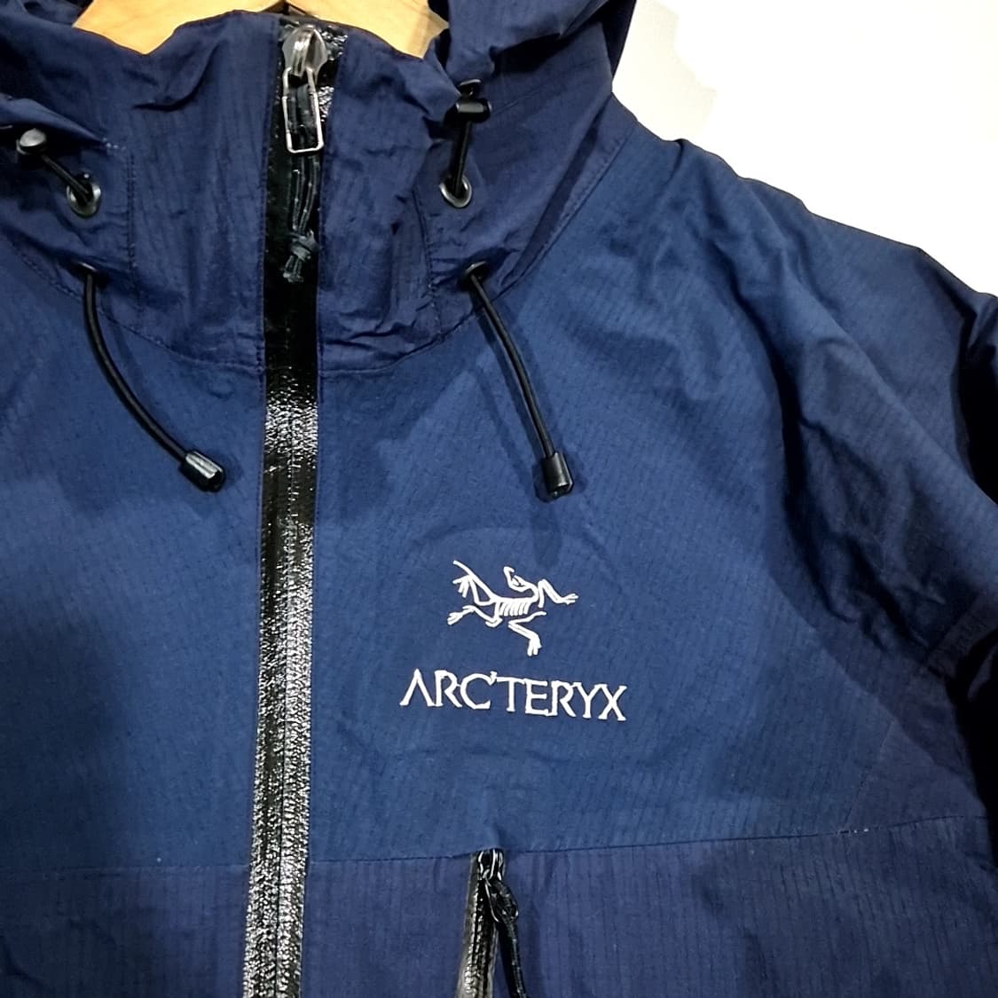 아크테릭스 고어텍스 상그리아 자켓 상품이미지2