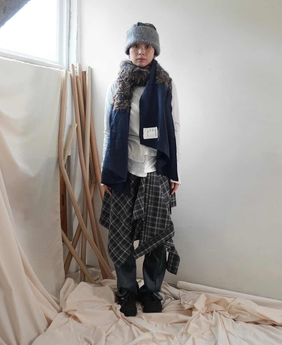 0tape REVERISIBLE BEANIE GREY 상품이미지2